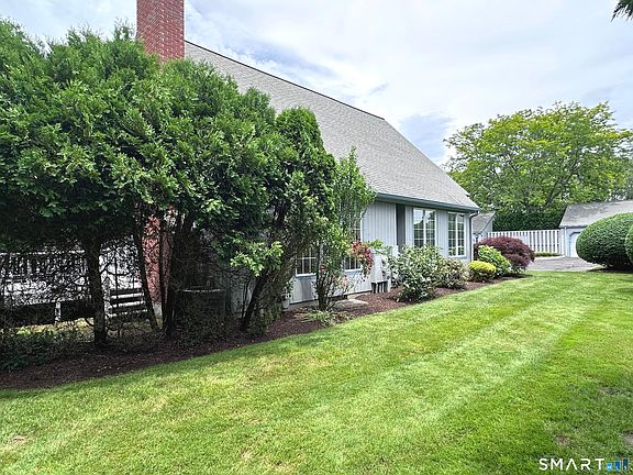 2nd image of 166 Glengarry Road #166