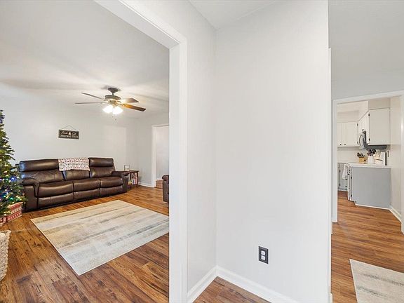 4th image of 239 Forest Springs Dr