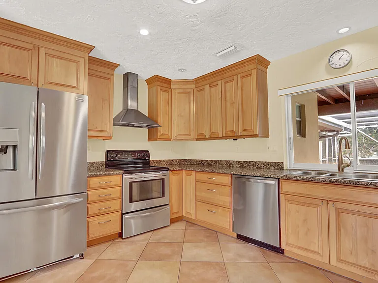 4529 Square Lake Dr — Photo 18