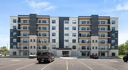 3340 Stella Cres Photo 1