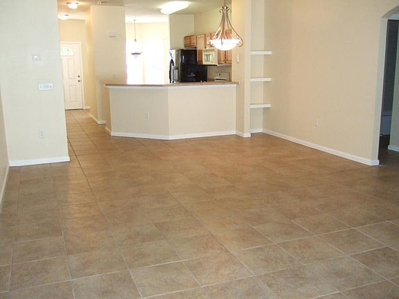 Living/dining area