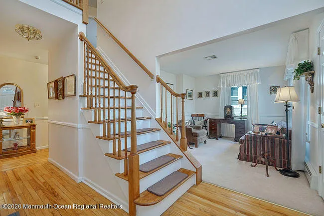 315 Tuttle Ave — Photo 3