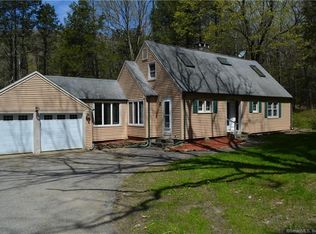 4 Laurel Ln, New Fairfield, CT 06812