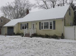 83 Main Ave, Centereach, NY 11720