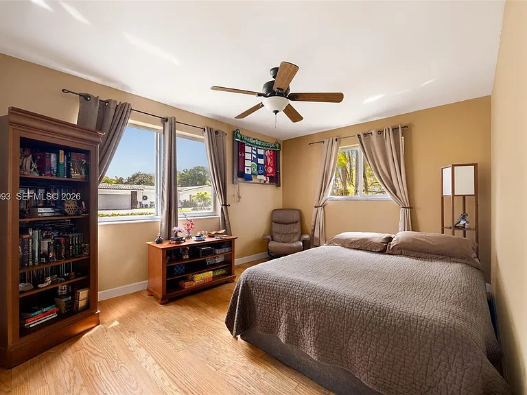 15700 SW 77th Ct — Photo 13