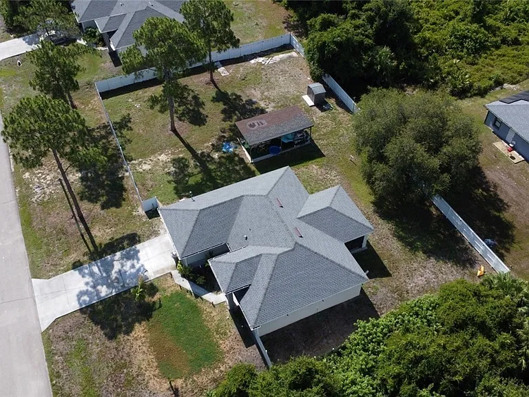 750 Cane St E — Photo 14