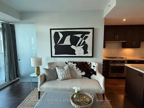 11 Bronte Rd #501, Oakville, ON L6L 0E1