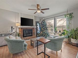 10852 Rosehill Rd, Overland Park, KS 66210