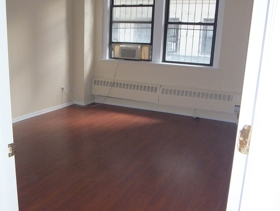 1st image of 1324 Locust St #470715