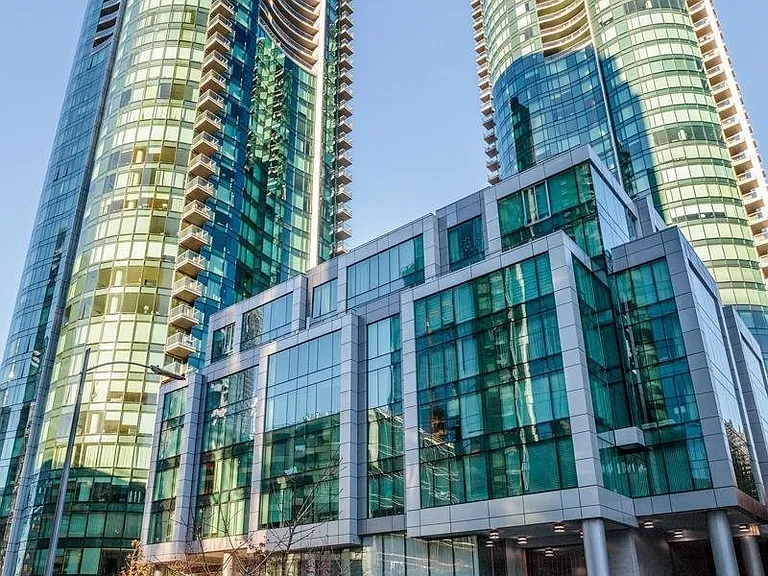 301 Main St #5D — Photo 32