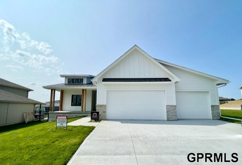 19013 Devonshire Dr, Gretna, NE 68028 MLS 22313095 Zillow