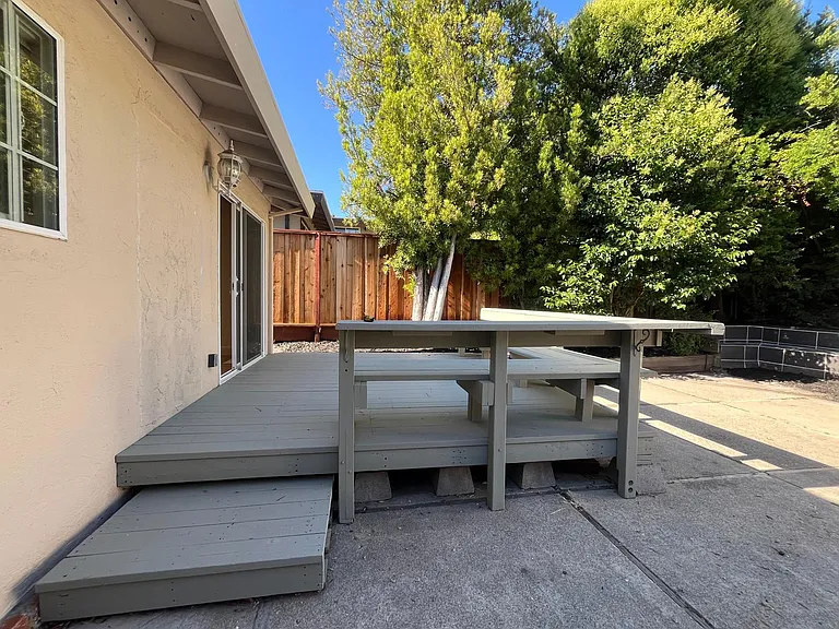 1594 Morgan Ln #A — Photo 24