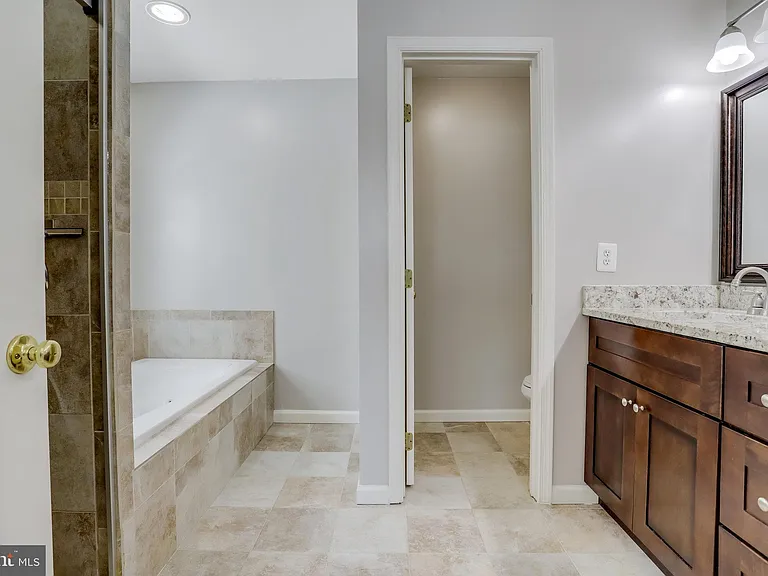 6522 Trask Ter — Photo 17