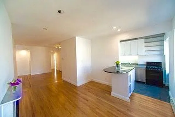 Rented by Level Group | media 27