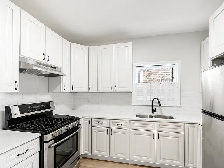4849 W Hutchinson St #1 — Photo 10