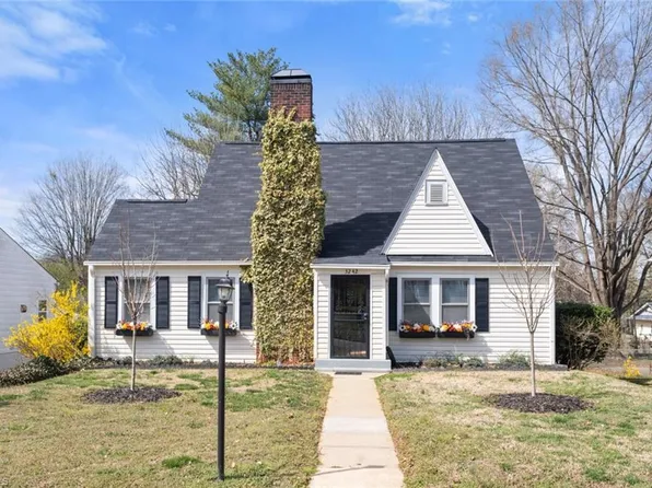 3242 Luther St, Winston Salem, NC 27127