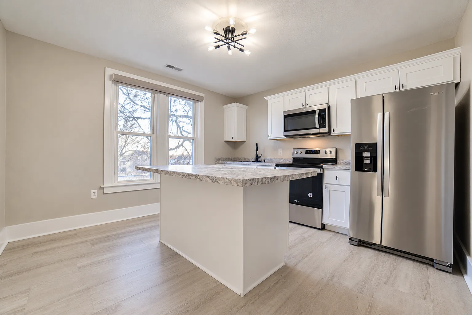 2 bed, 1400 sqft, $1,695 — Photo 4