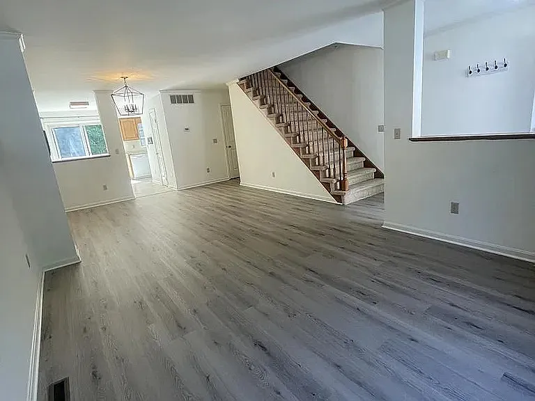 4736 Weatherhill Dr — Photo 3