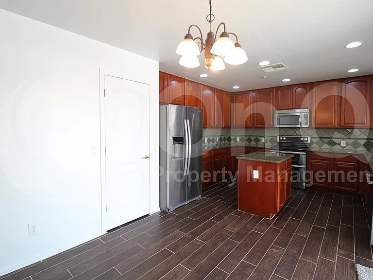 30384 N 128th Ln — Photo 3