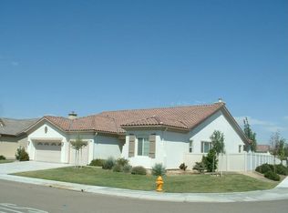 10783 Aster Ln, Apple Valley, CA 92308