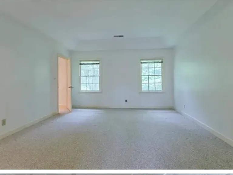 2304 Defoors Ferry Rd NW — Photo 9