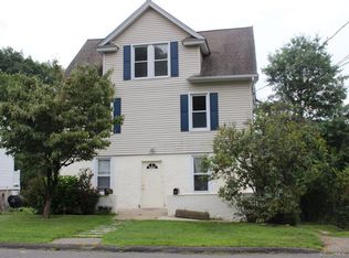 27 Old Stratfield Rd, Fairfield, CT 06825