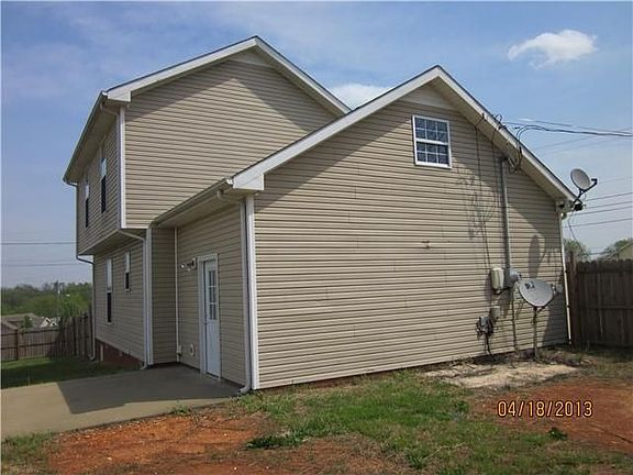 5th image of 1398 Whitt Ln