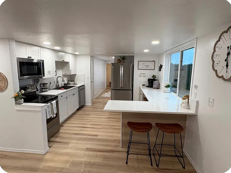 1398 Oregon Ave — Photo 103