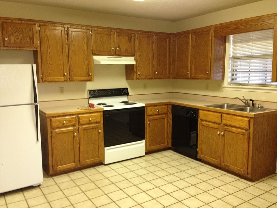 1st image of 406 W 16th Ct APT A