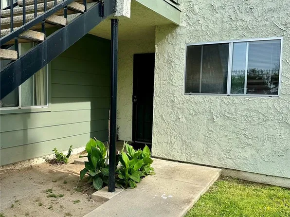631 N Bristol St Unit 70, Santa Ana, CA 92703