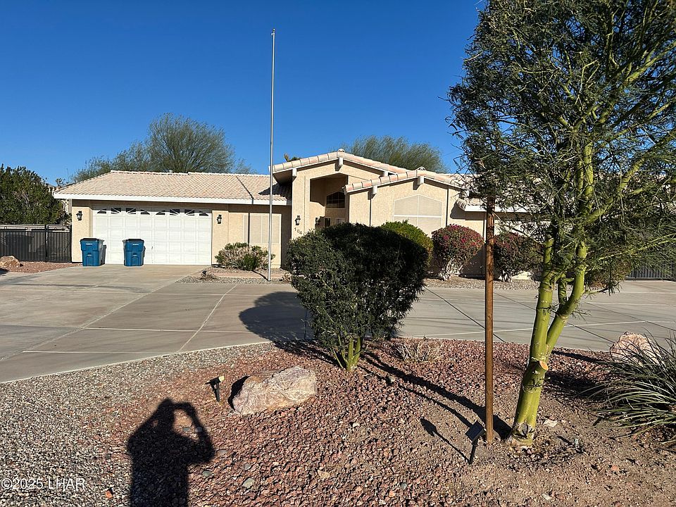 2nd image of 184 Lake Havasu Ave N