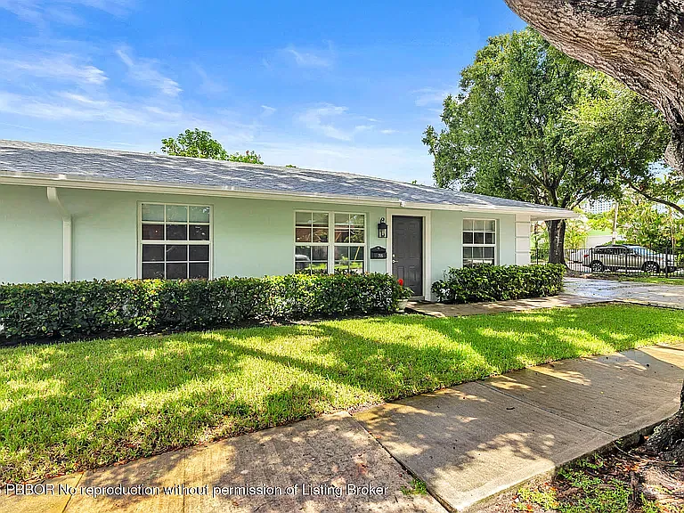 2 bed, 1012 sqft, $6,500 — Photo 3