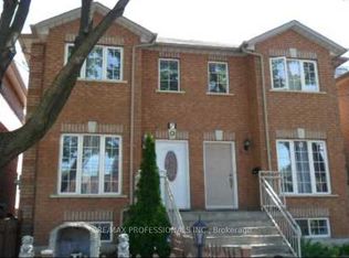 7 Mulock Ave #2, Toronto, ON M6N 3C3