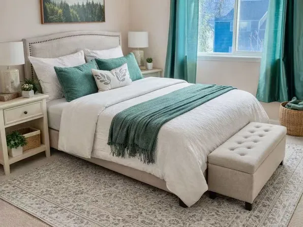 927 132nd St SW APT D3, Everett, WA 98204