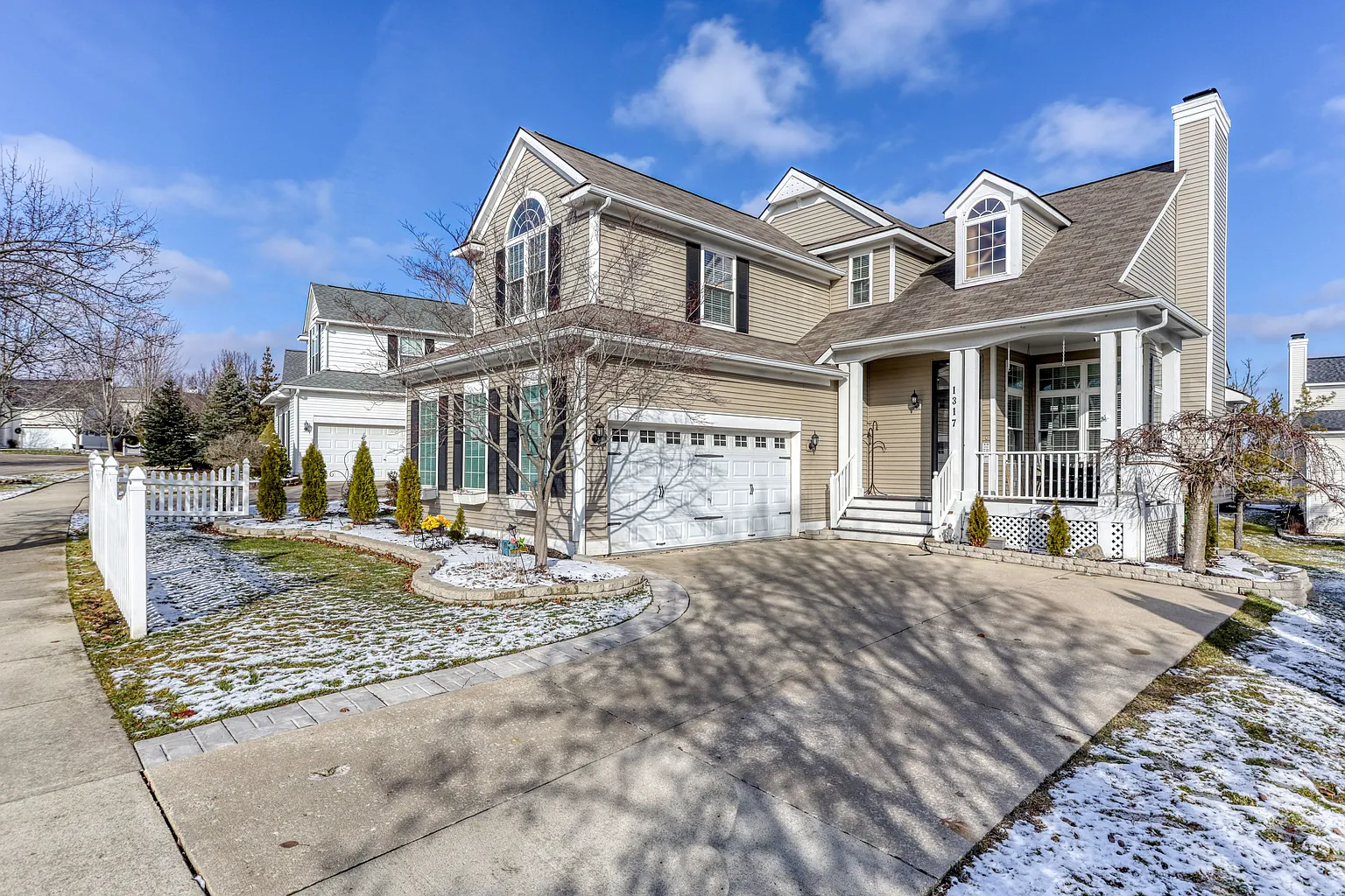 1317 Hudson Dr photo 1