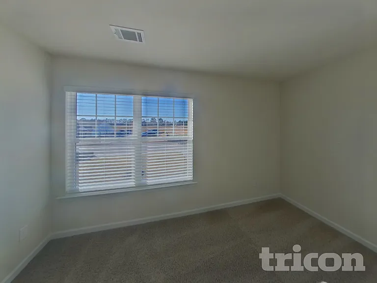 118 Avondale Blvd — Photo 12
