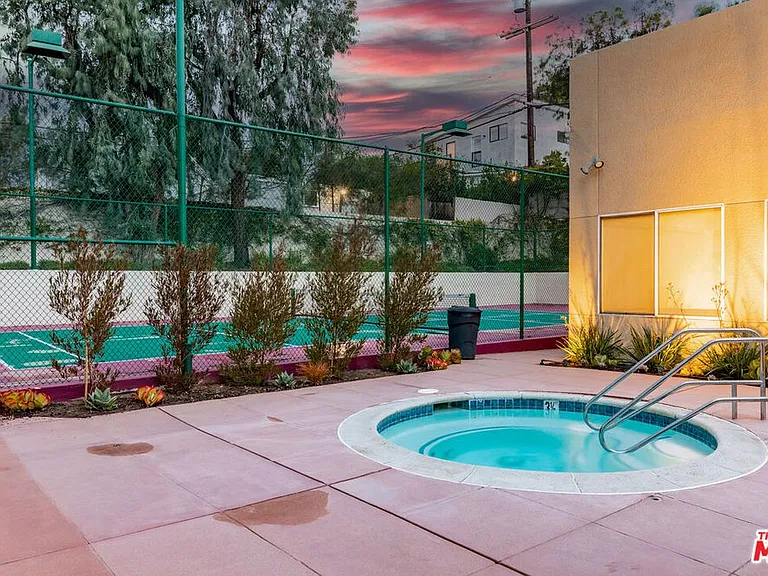 3460 S Centinela Ave — Photo 31