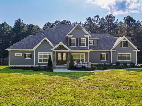 946 Highgate Point, Soddy Daisy, TN 37379