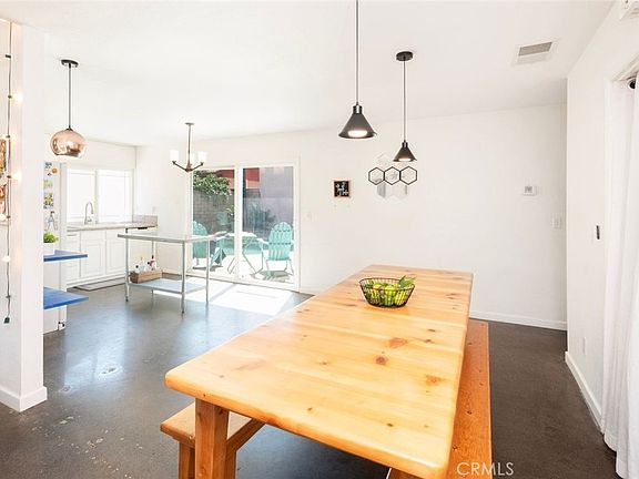 5th image of 5015 Pearblossom Dr