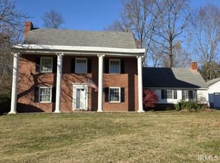 7 Mapleton Dr, Bedford, IN 47421