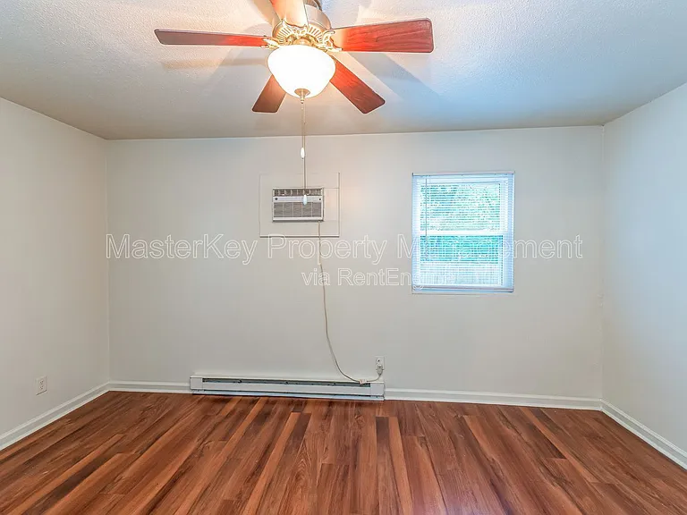 1023 Berkeley St #A — Photo 16
