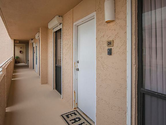 3rd image of 1480 Ocean Dr