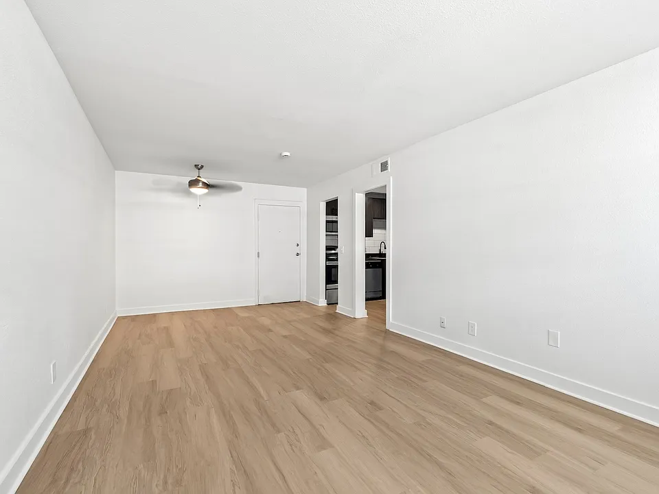 The Canvas Apartments - Living Room