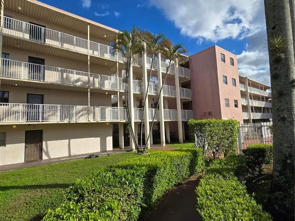 2800 NW 56th Ave APT C104, Lauderhill, FL 33313