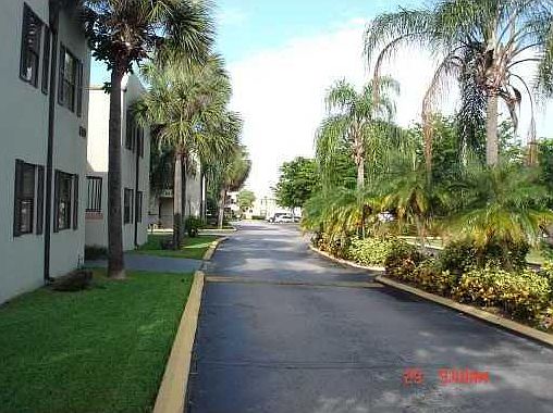 1st image of 646 NW 114th Ave APT 203