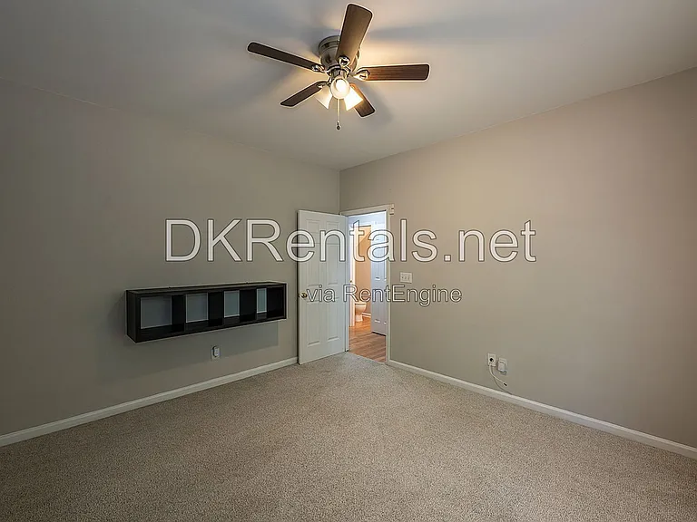 2358 Towneview Ct SE #6 — Photo 11