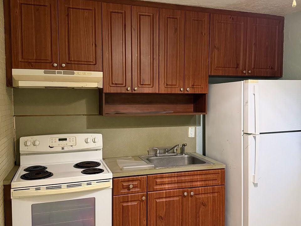 1st image of 415 NW 4th Ave Unit 1