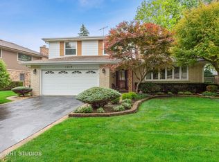 1219 W Sunset Rd, Mount Prospect, IL 60056