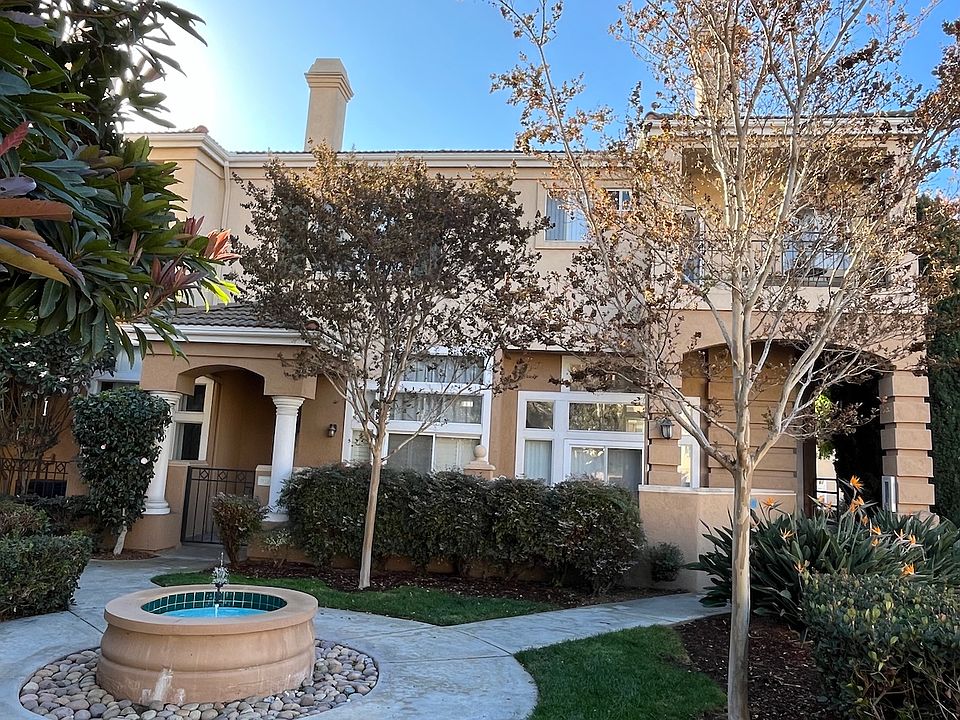 1st image of 7172 Calabria Ct