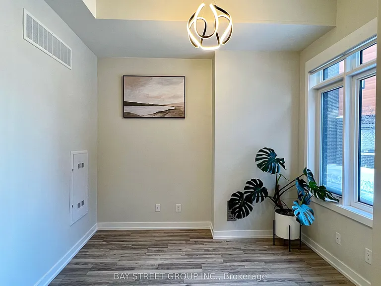 370 Red Maple Rd #13 — Photo 3